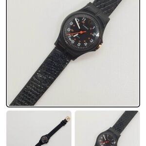 Vintage Timex Black and Gold Women's Watch